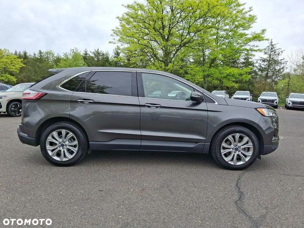 Ford Edge - 4