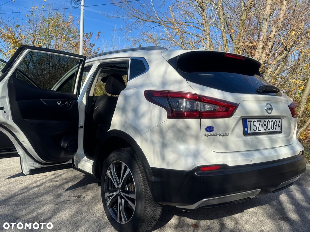 Nissan Qashqai 1.3 DIG-T TEKNA - 22