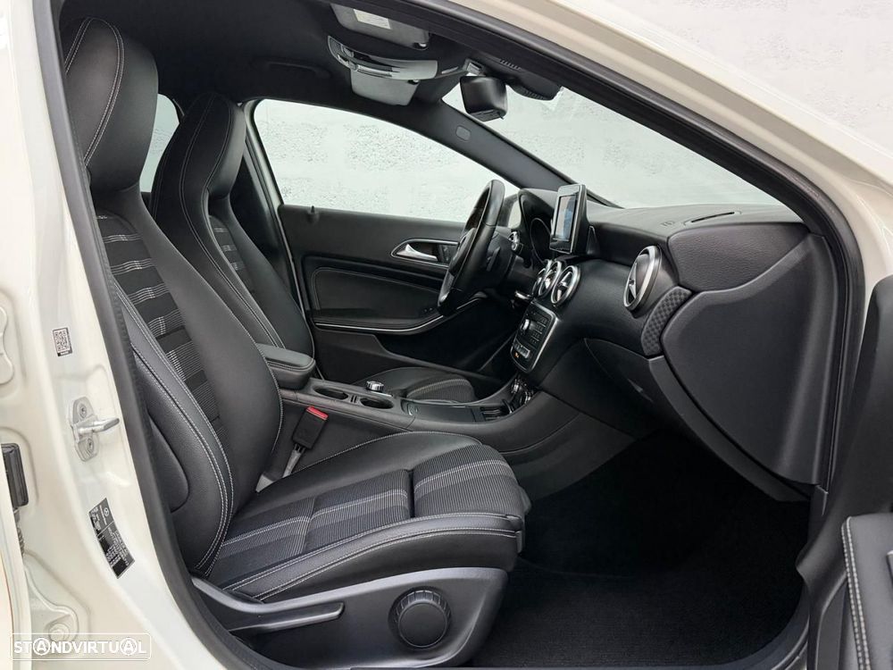 Mercedes-Benz A 180 d 7G-DCT Urban - 33