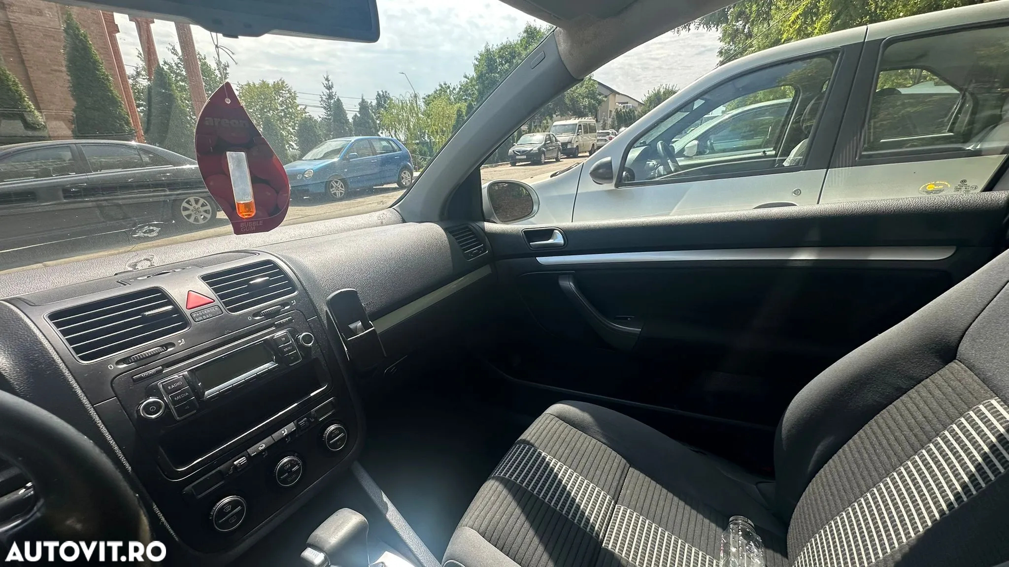 Volkswagen Golf - 5