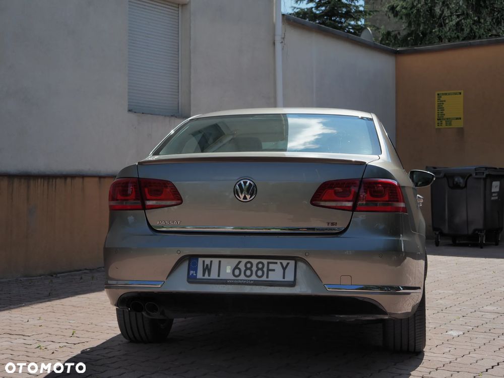 Volkswagen Passat 1.4 TSI Highline R-Style - 9