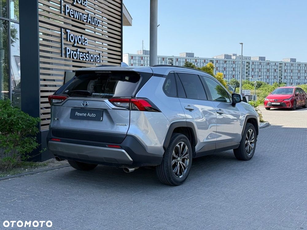 Toyota RAV4 - 7