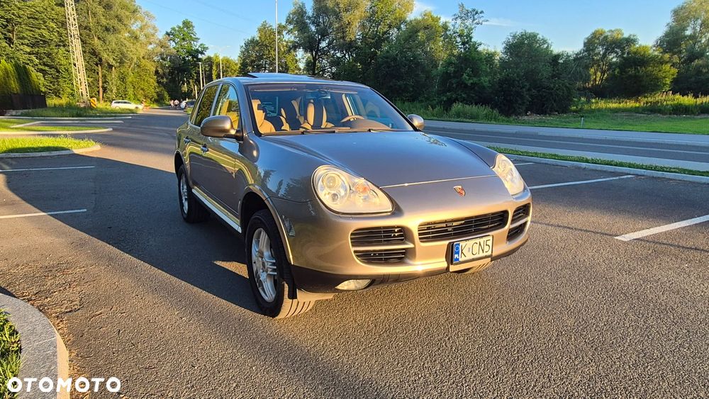 Porsche Cayenne - 3