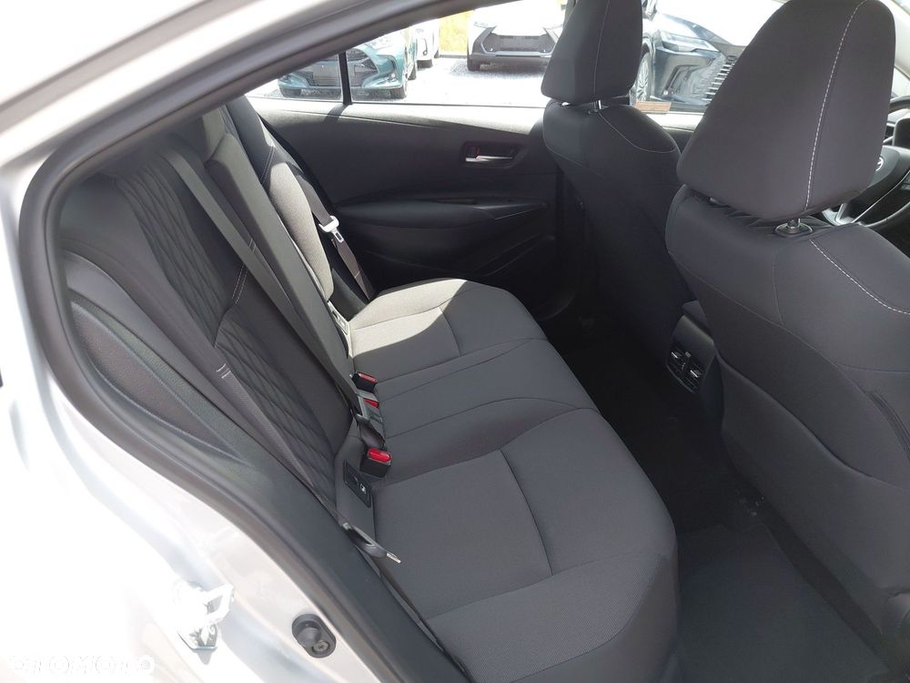 Toyota Corolla - 10