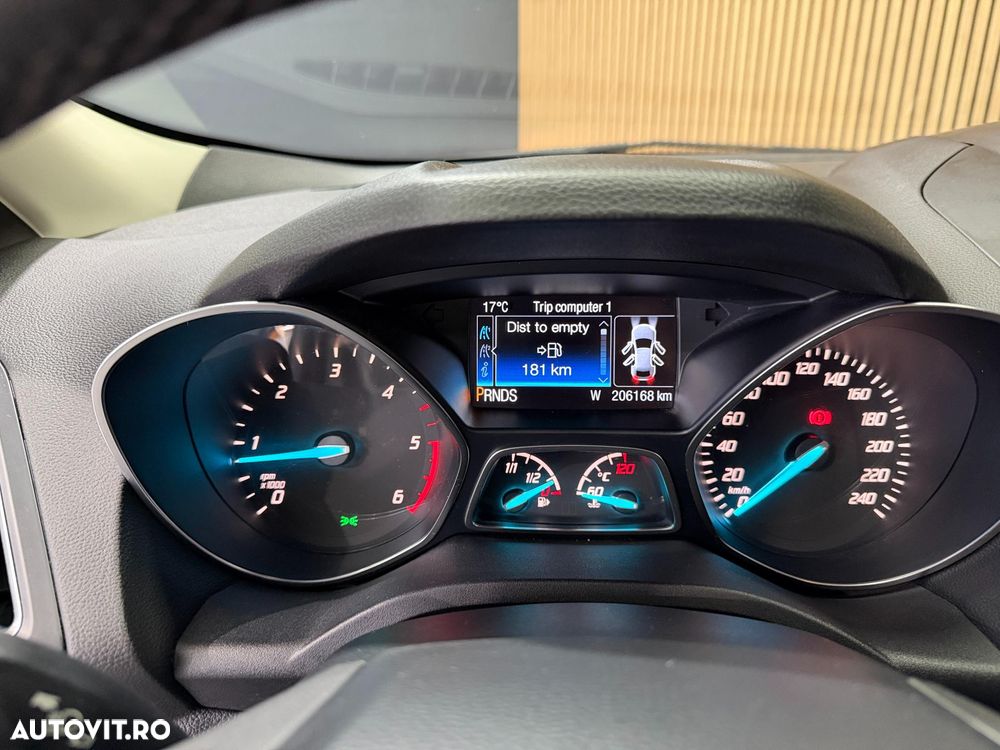 Ford Kuga 2.0 TDCi 4WD Powershift Titanium - 7