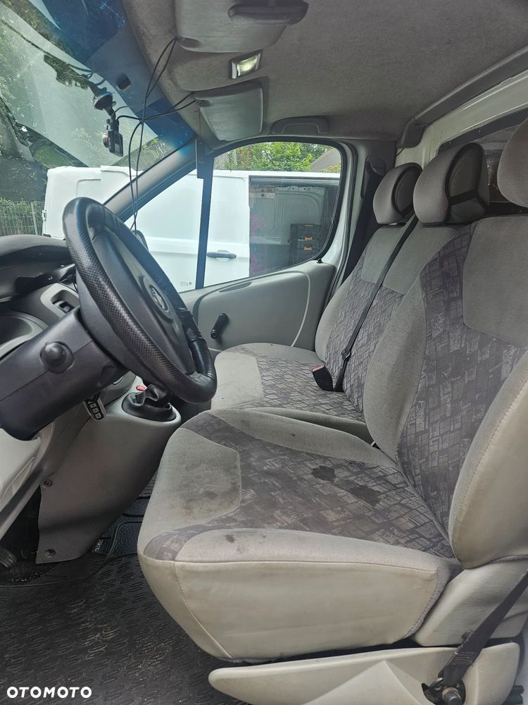 Opel Vivaro - 9