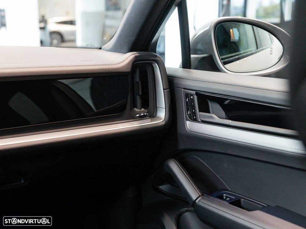 Porsche Cayenne Coupé E-Hybrid - 20
