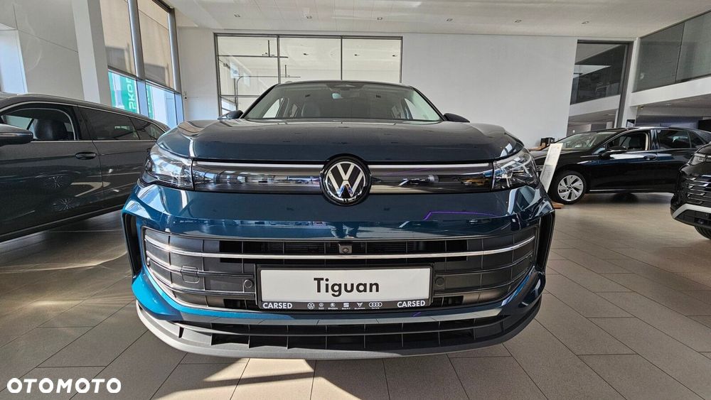Volkswagen Tiguan - 5