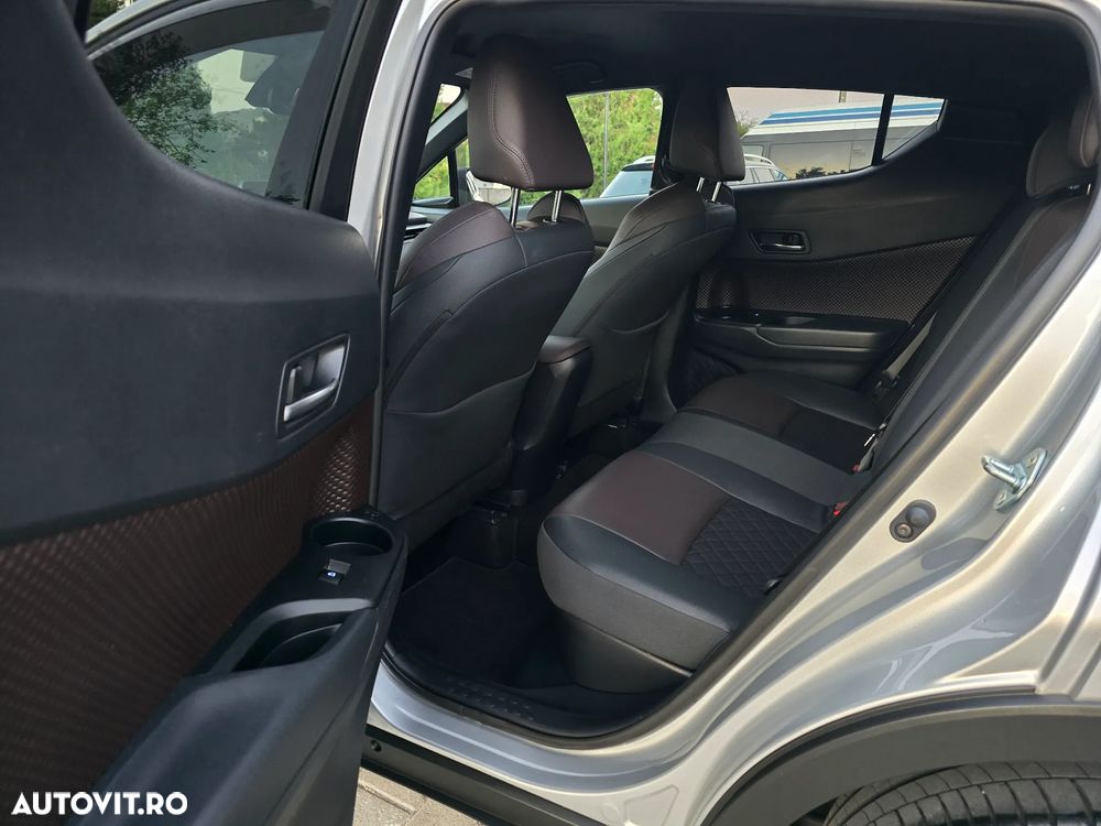 Toyota C-HR Lounge - 8