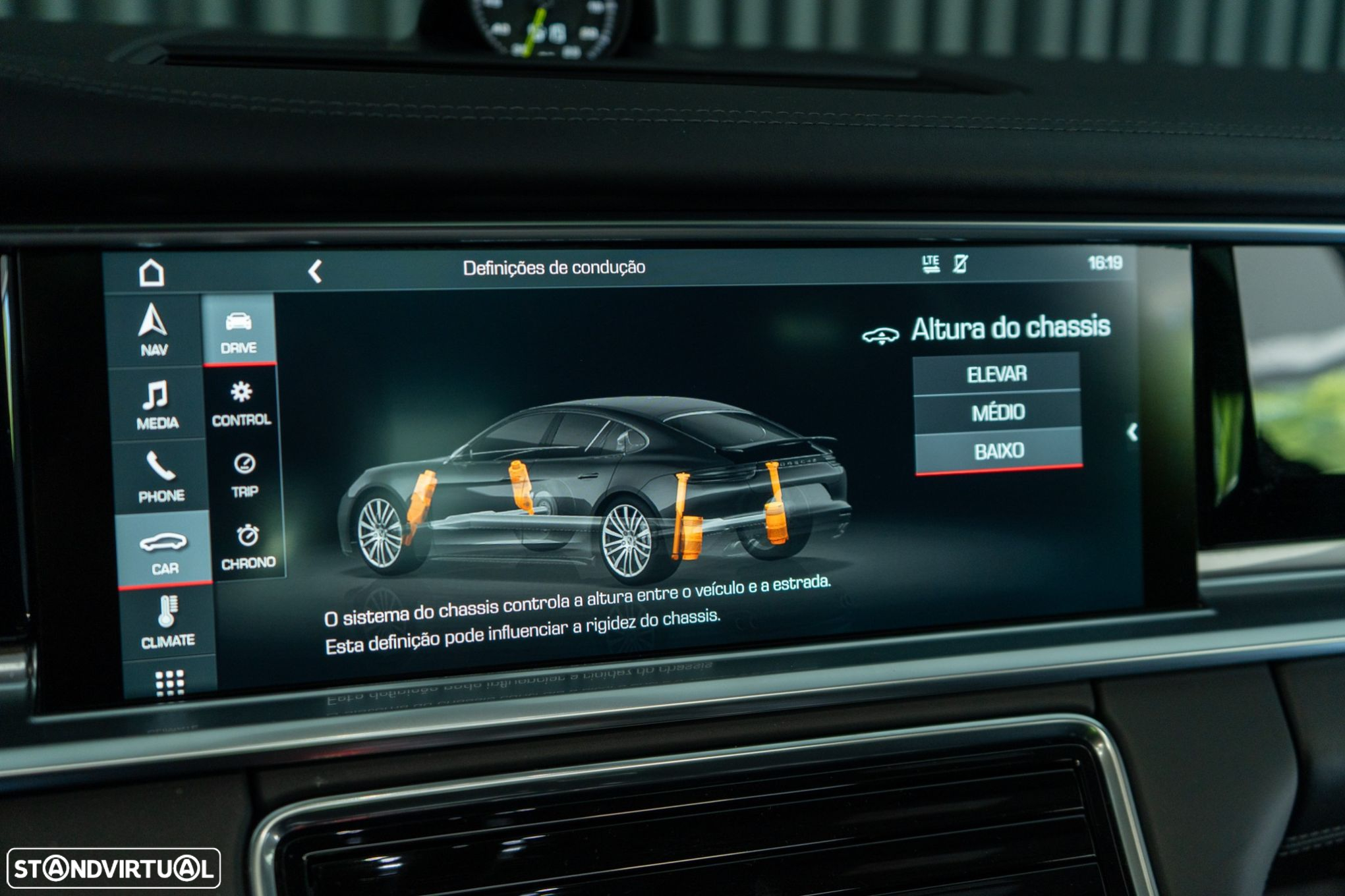 Porsche Panamera 4 E-Hybrid - 22