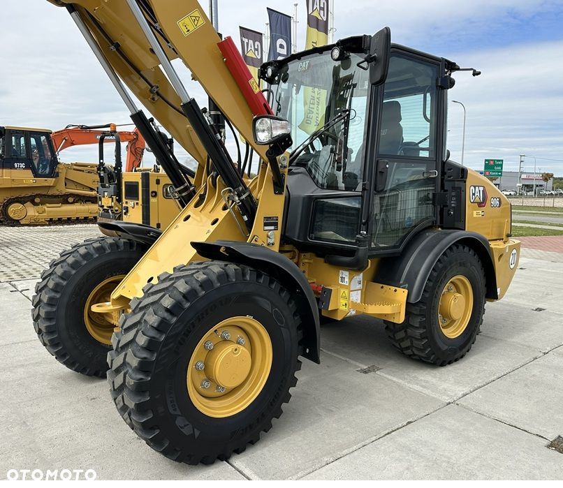 Caterpillar 906 ŁADOWARKA FABRYCZNIE NOWA ! JESTEŚMY AUTORYZOWANYM DEALEREM NOWYCH MASZYN MARKI CATERPILLAR ! - 32