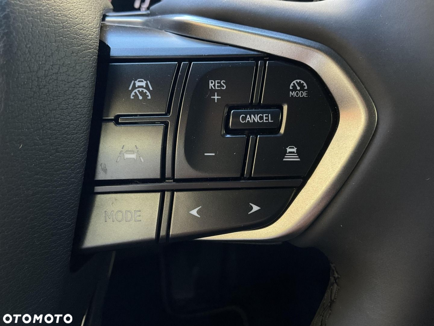 Lexus LBX 1.5 Hybrid - 27
