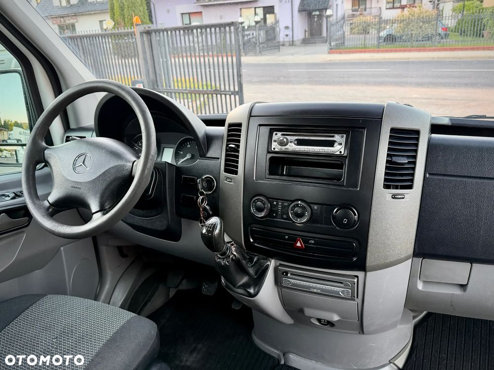 Mercedes-Benz SPRINTER DOKA / 7 OSÓB / NAJDŁUŻSZY ROZSTAW / RARYTAS / SOLIDNA SKRZYNIA - 15