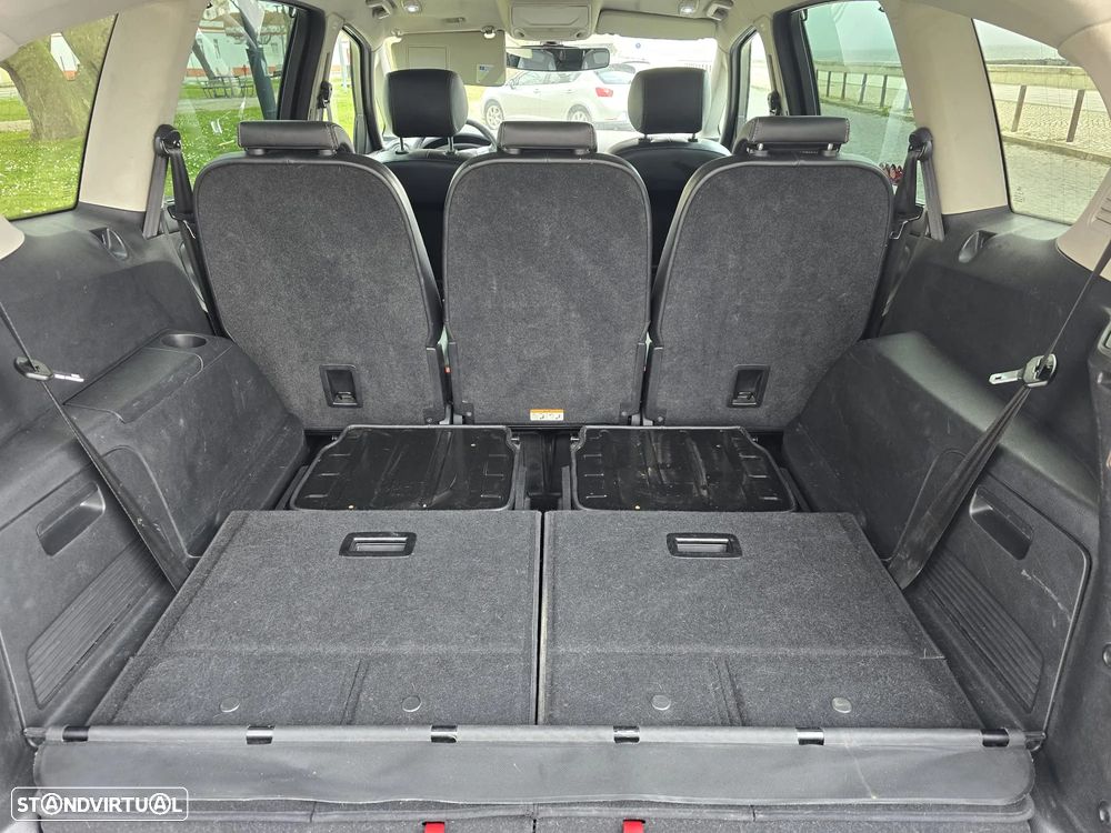 Ford S-Max 2.0 TDCi Titanium 7L - 20