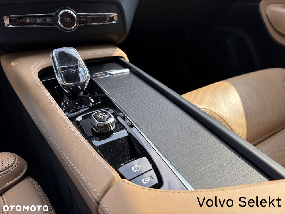 Volvo XC 90 - 16