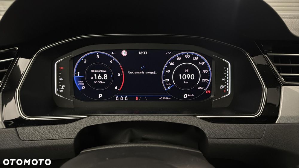 Volkswagen Passat 2.0 TDI EVO Business DSG - 17