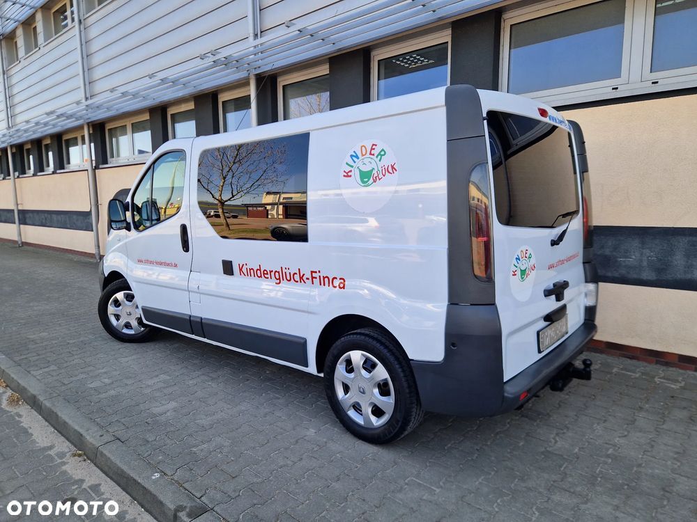 Renault TRAFIC - 2