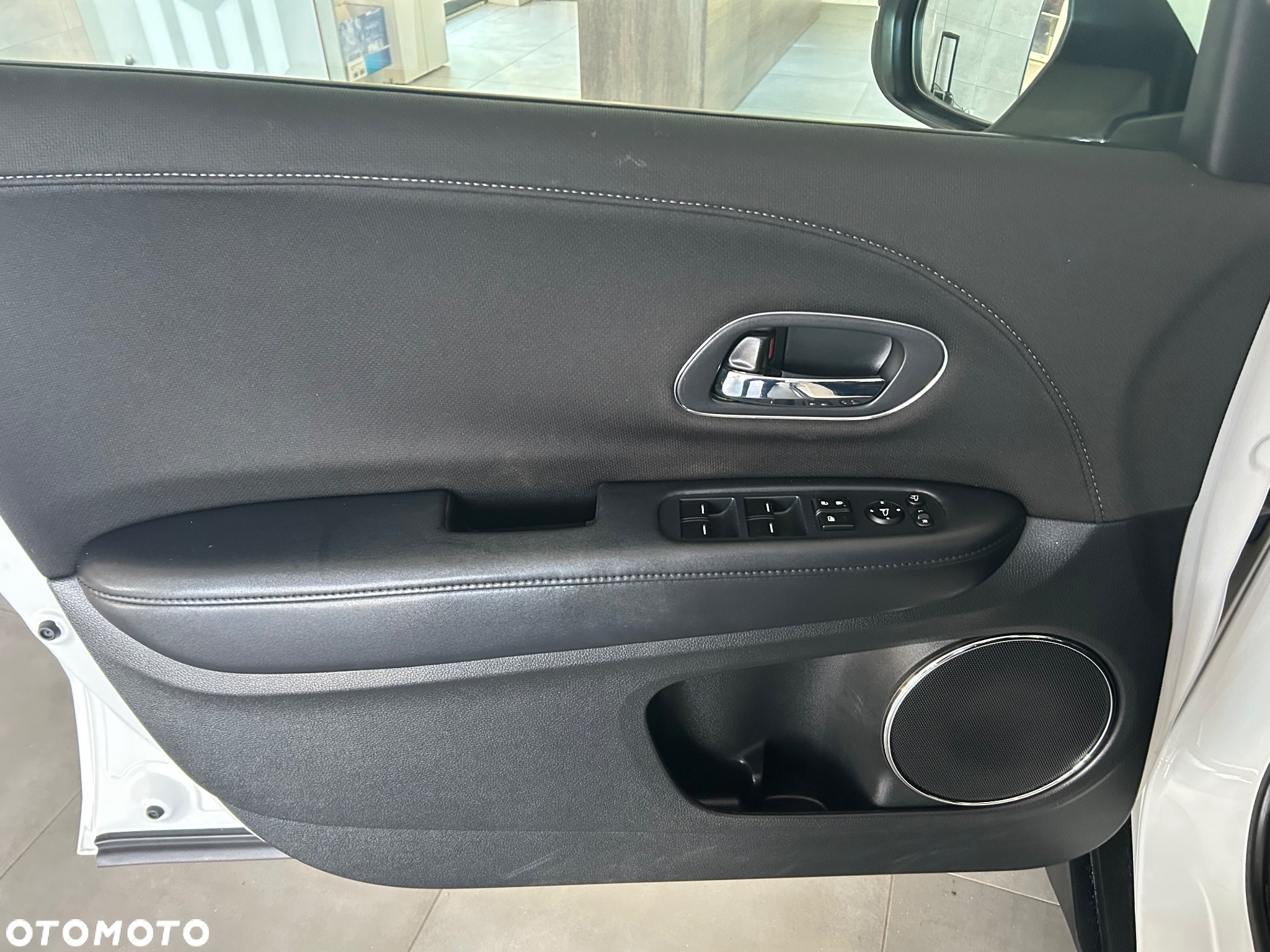 Honda HR-V 1.5 Elegance (ADAS/Honda Connect+) CVT - 22