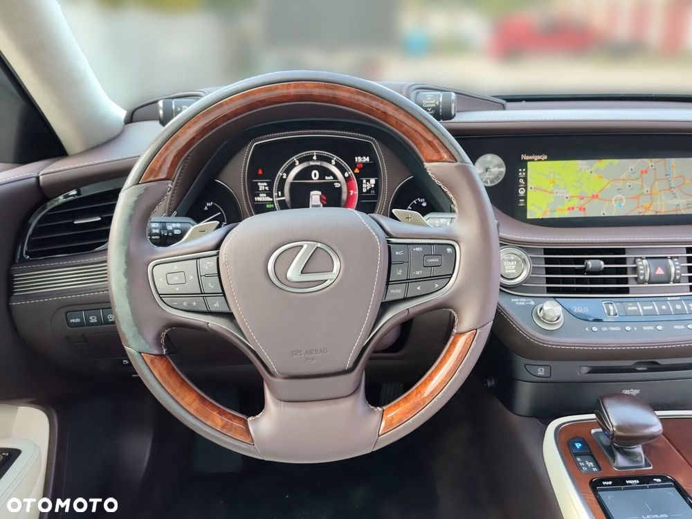 Lexus LS 500 Omotenashi AWD - 15