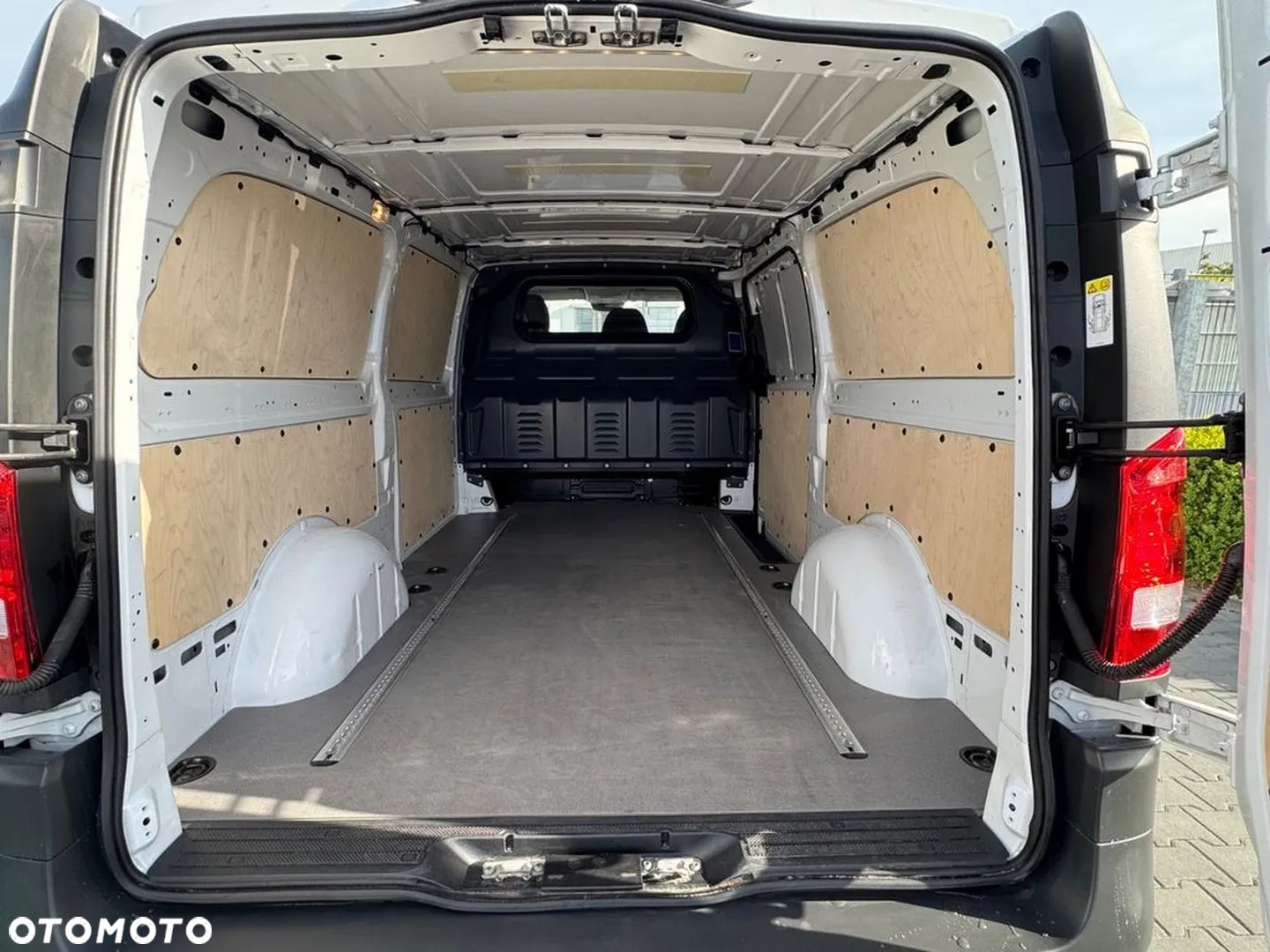 Mercedes-Benz Vito - 7