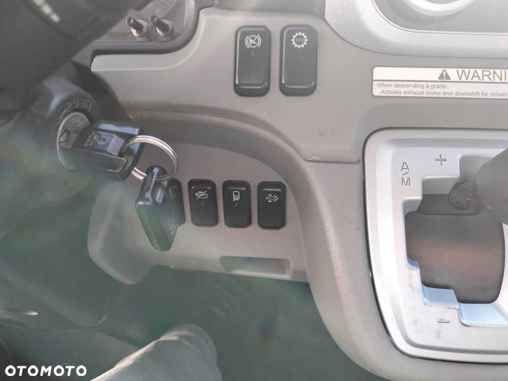 Mitsubishi Canter FUSO 9C18 - 10