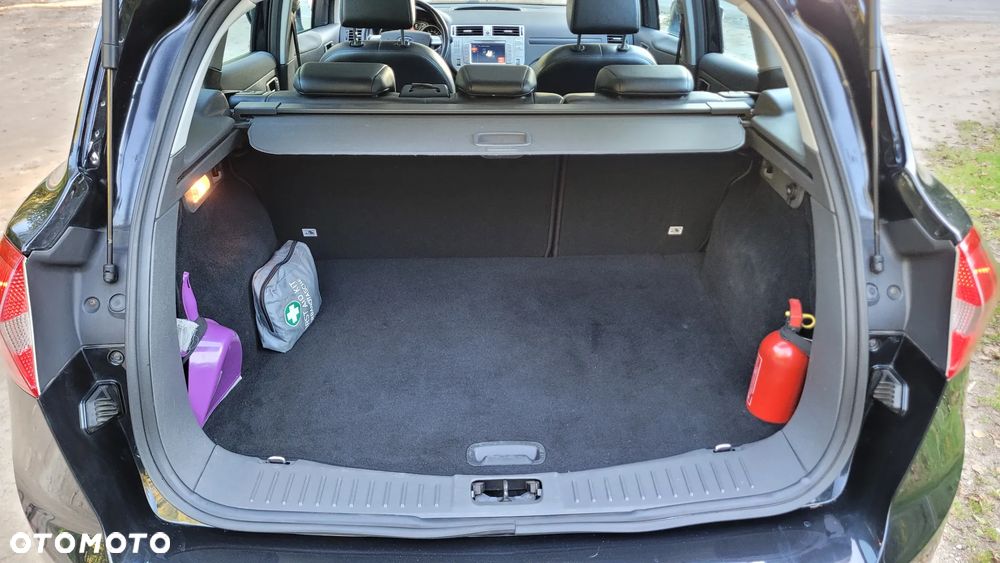 Ford Kuga - 16