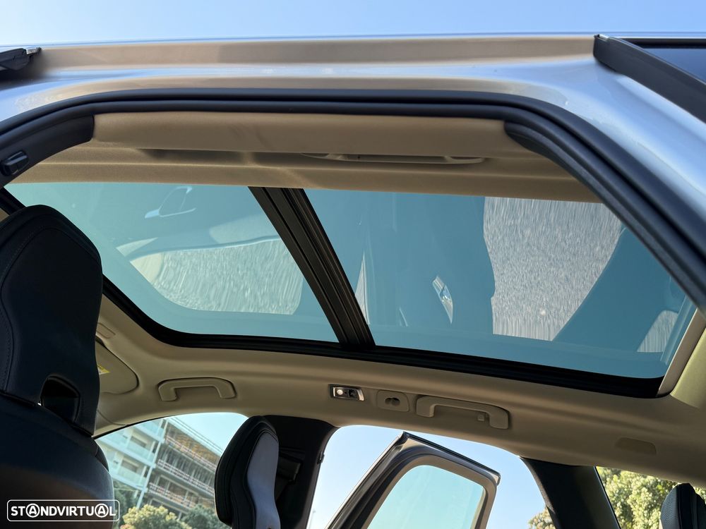 Volvo XC 60 2.0 T8 PHEV Inscription AWD - 26