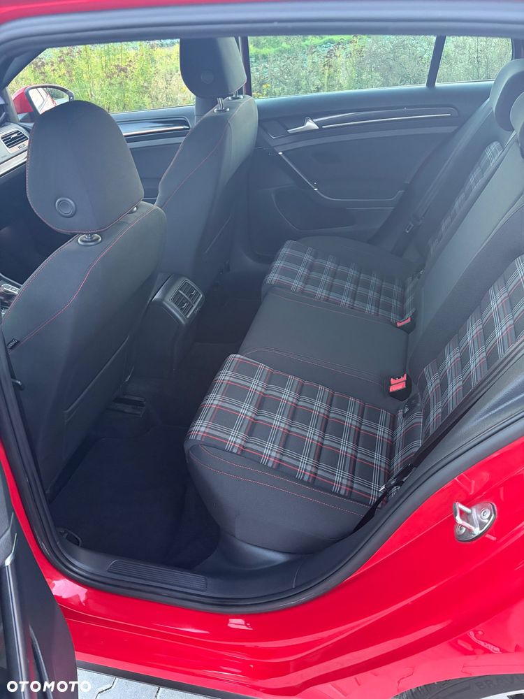 Volkswagen Golf 2.0 TSI BMT GTI Performance DSG - 32