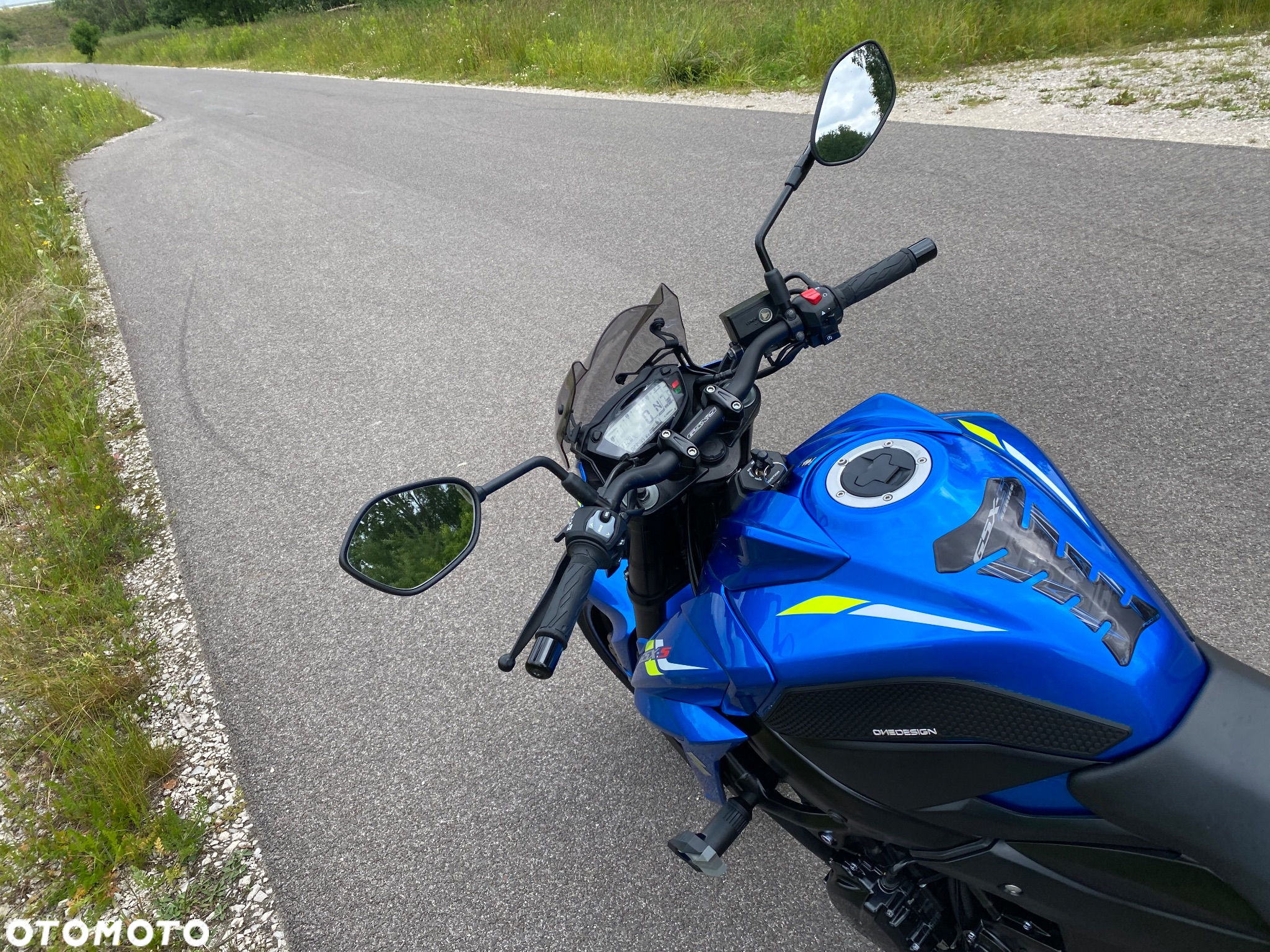 Suzuki GSX - 9