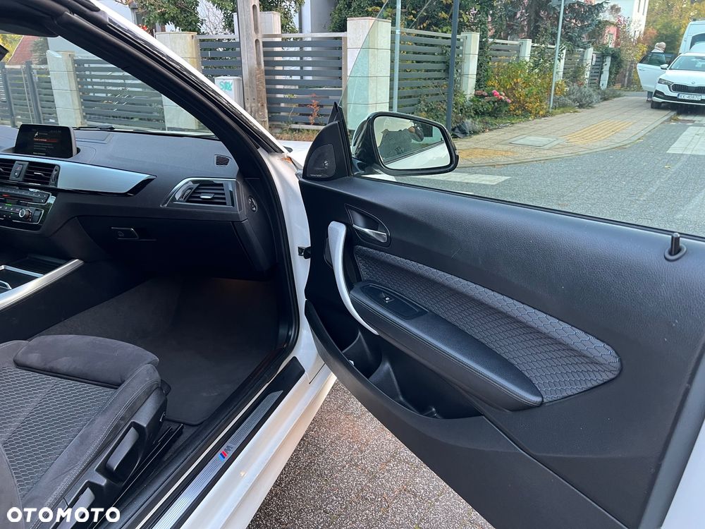 BMW Seria 2 218d - 20