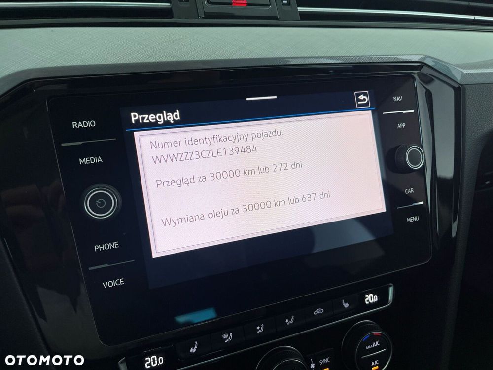 Volkswagen Passat Variant 2.0 TSI Business DSG - 30