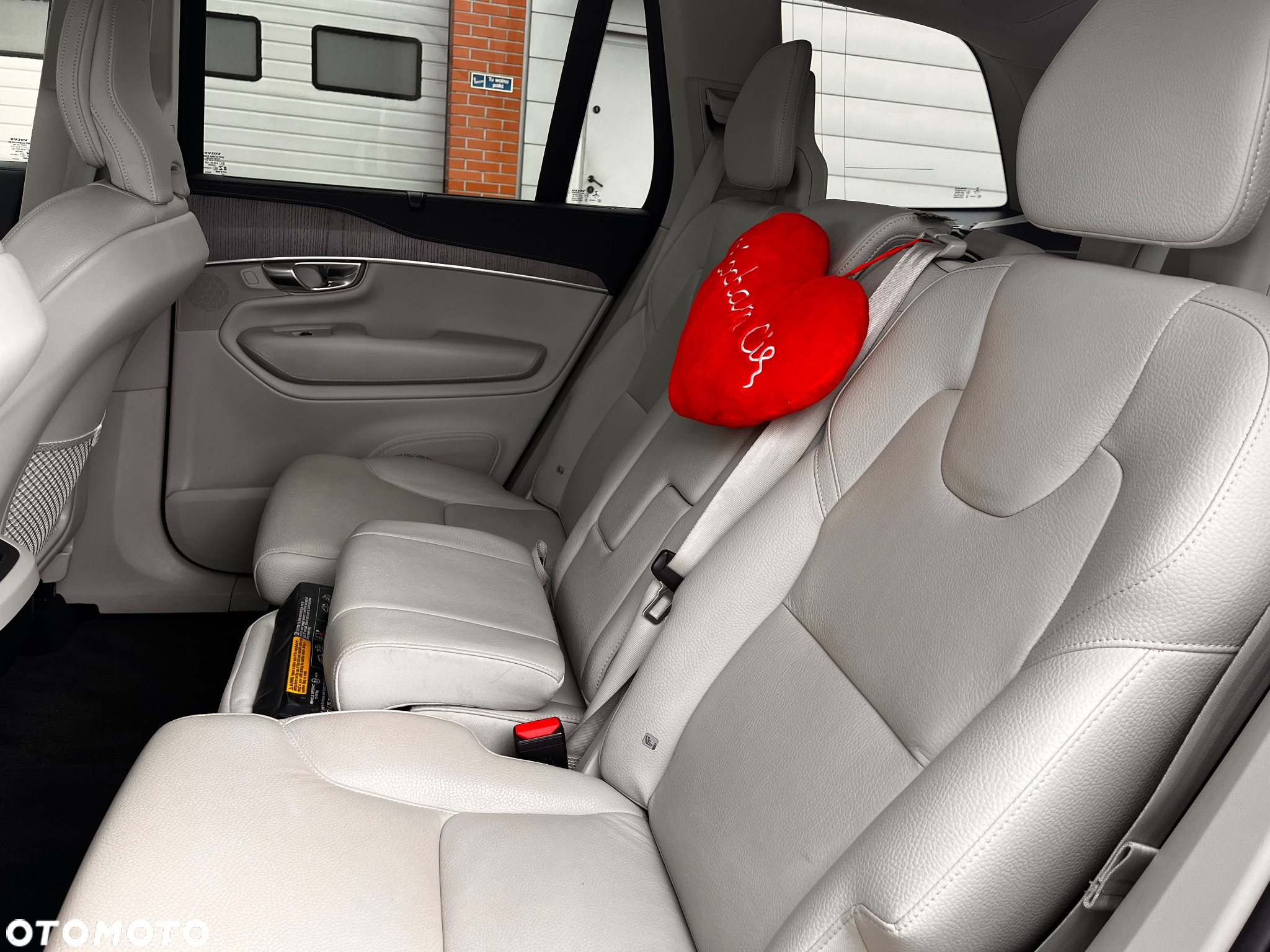 Volvo XC 90 - 40