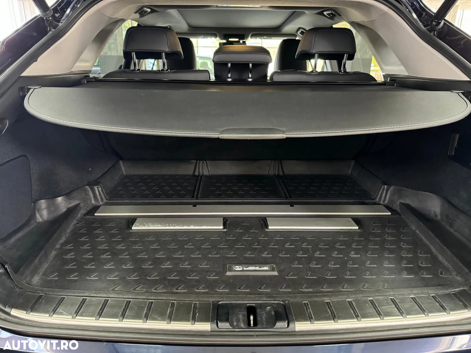 Lexus Seria RX 450h Aut. Luxury (trapa panoramica) - 13