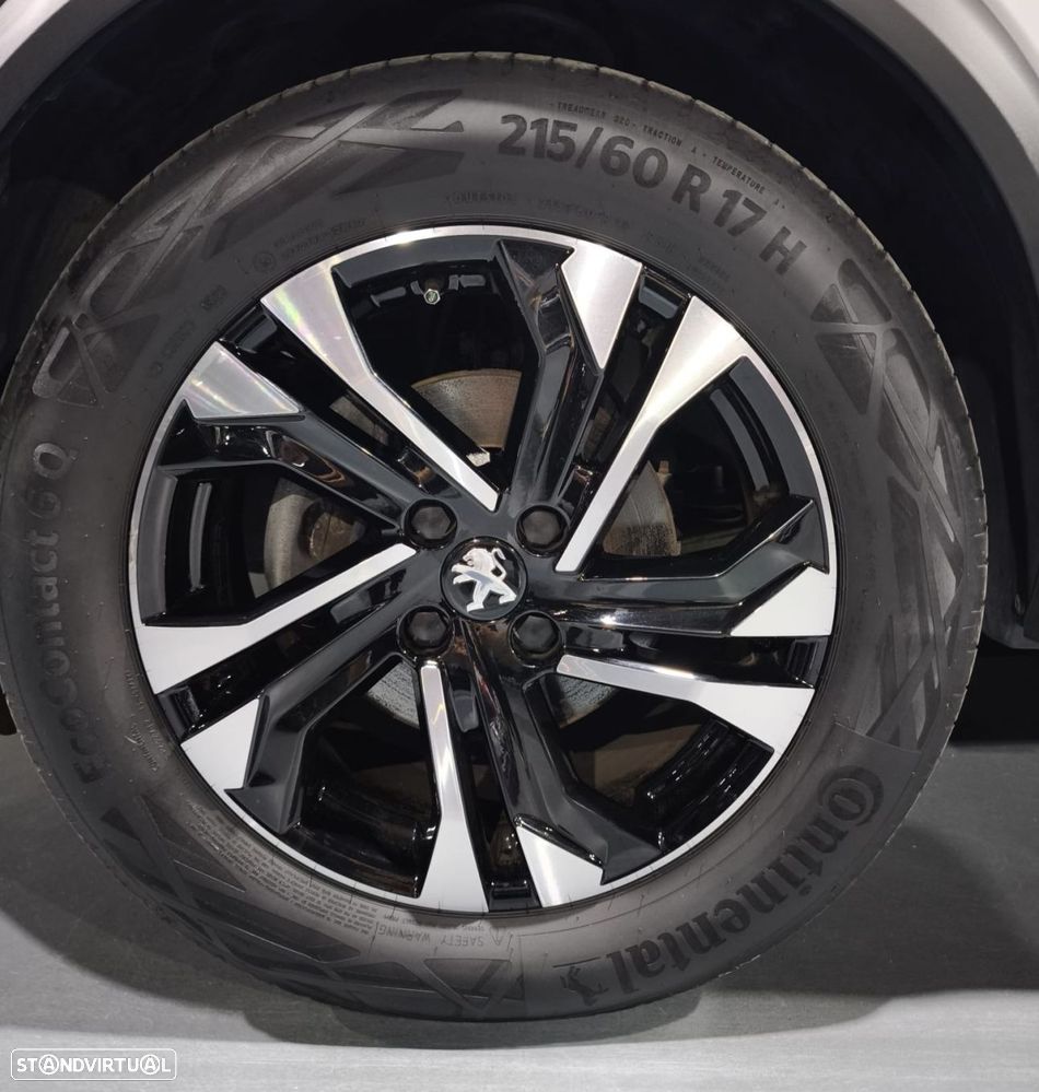 Peugeot 2008 1.2 PureTech Allure Pack - 8