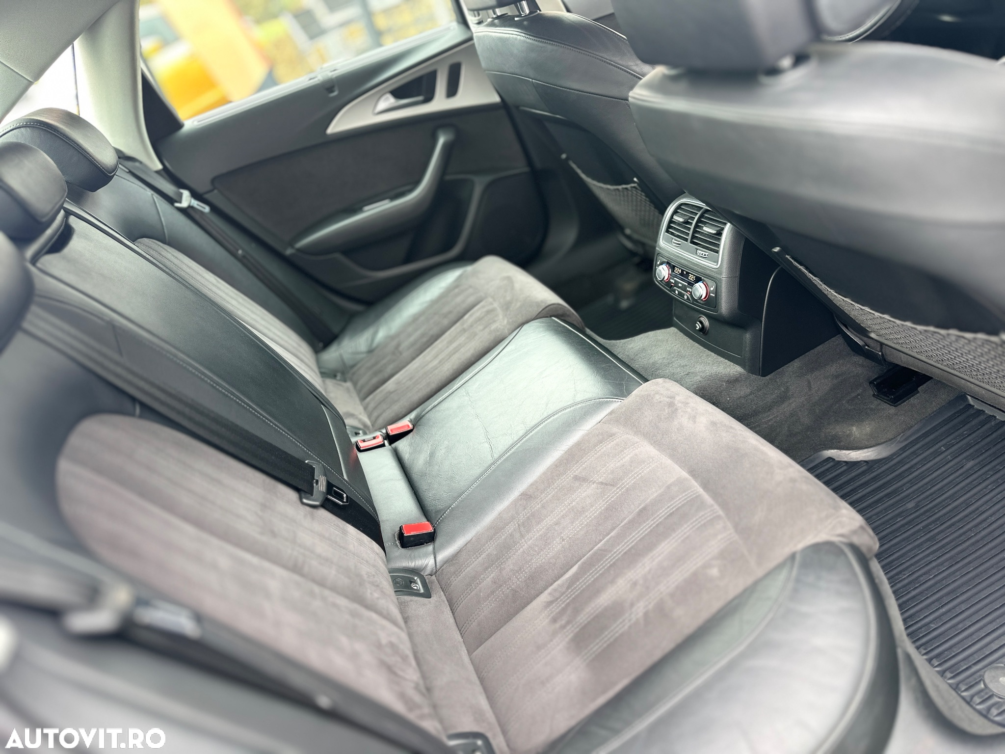 Audi A6 Avant 2.0 TDI Ultra DPF S tronic - 7
