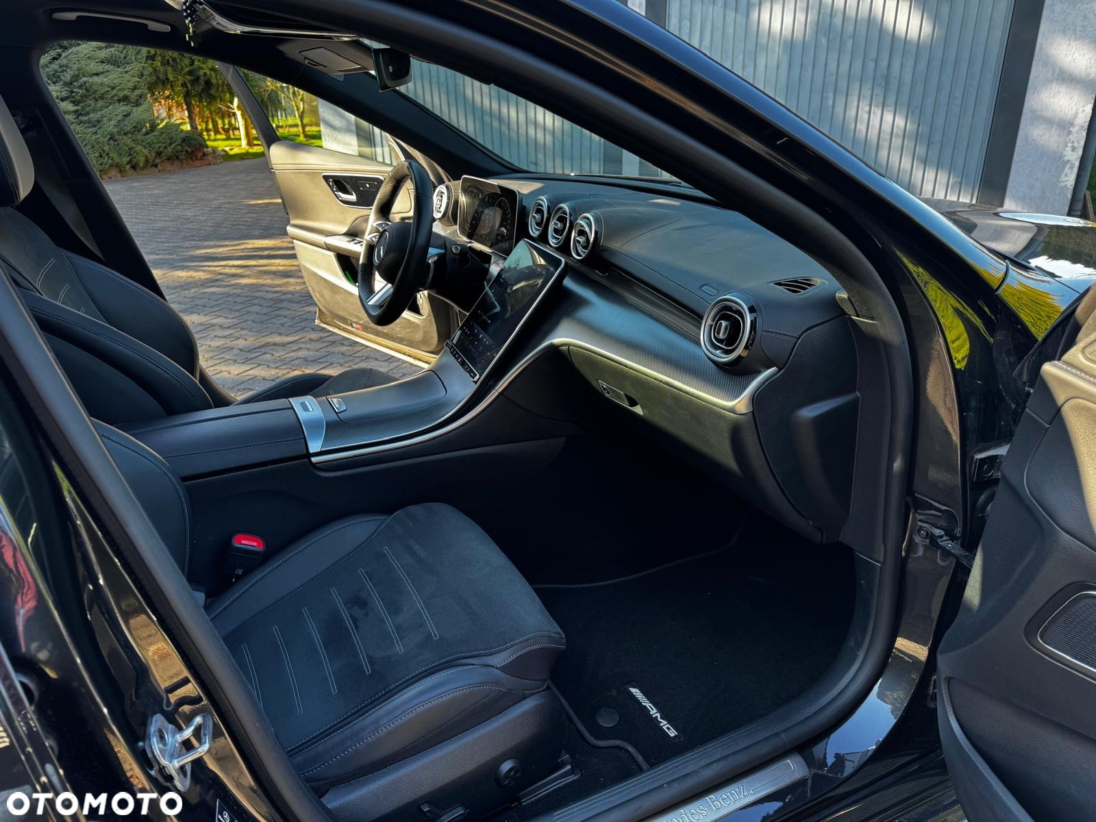 Mercedes-Benz Klasa C 300 e T 9G-TRONIC AMG Line Advanced - 17