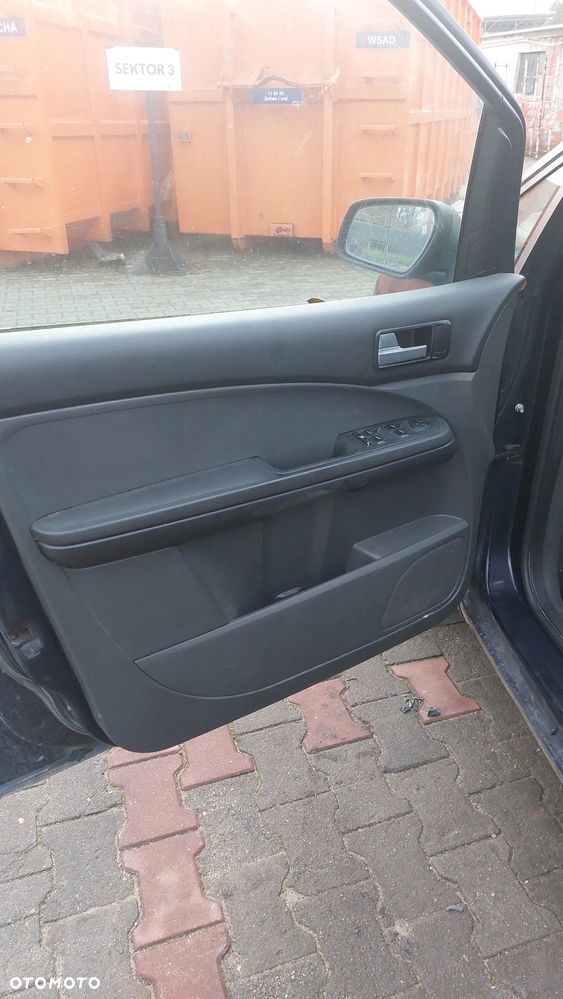 Ford Focus C-MAX 1,6 d 1,8 b 2004r. na części lamy drzwi szyby - 9
