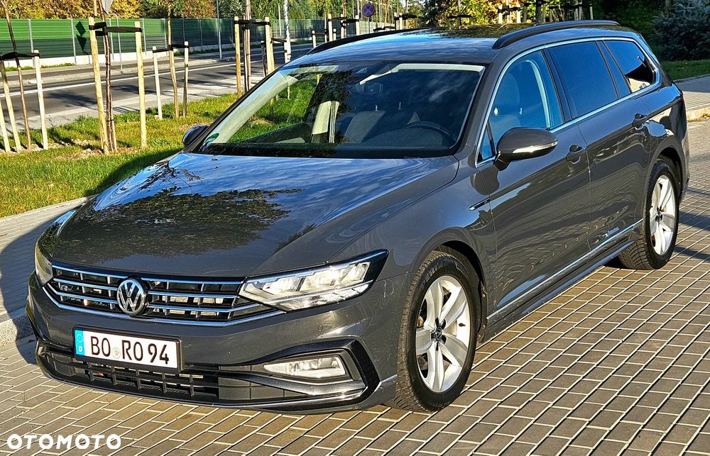 Volkswagen Passat 2.0 TDI SCR DSG Highline - 2