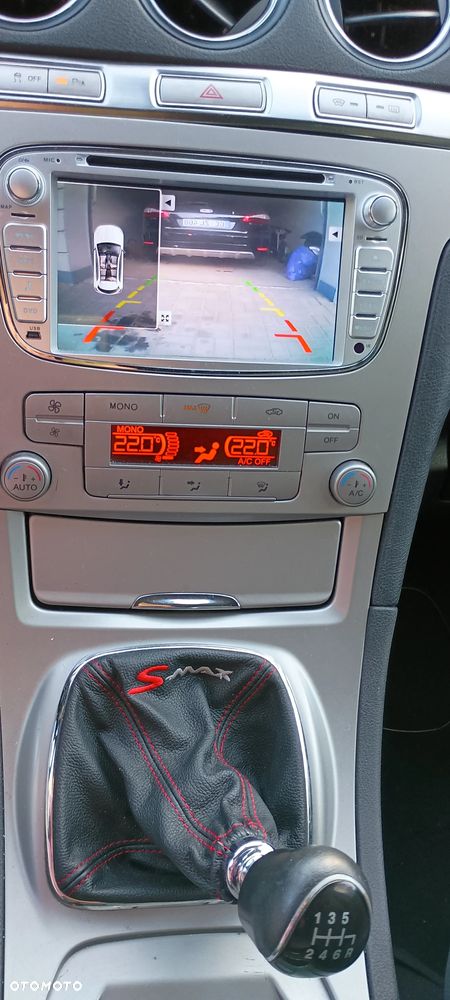 Ford S-Max - 9