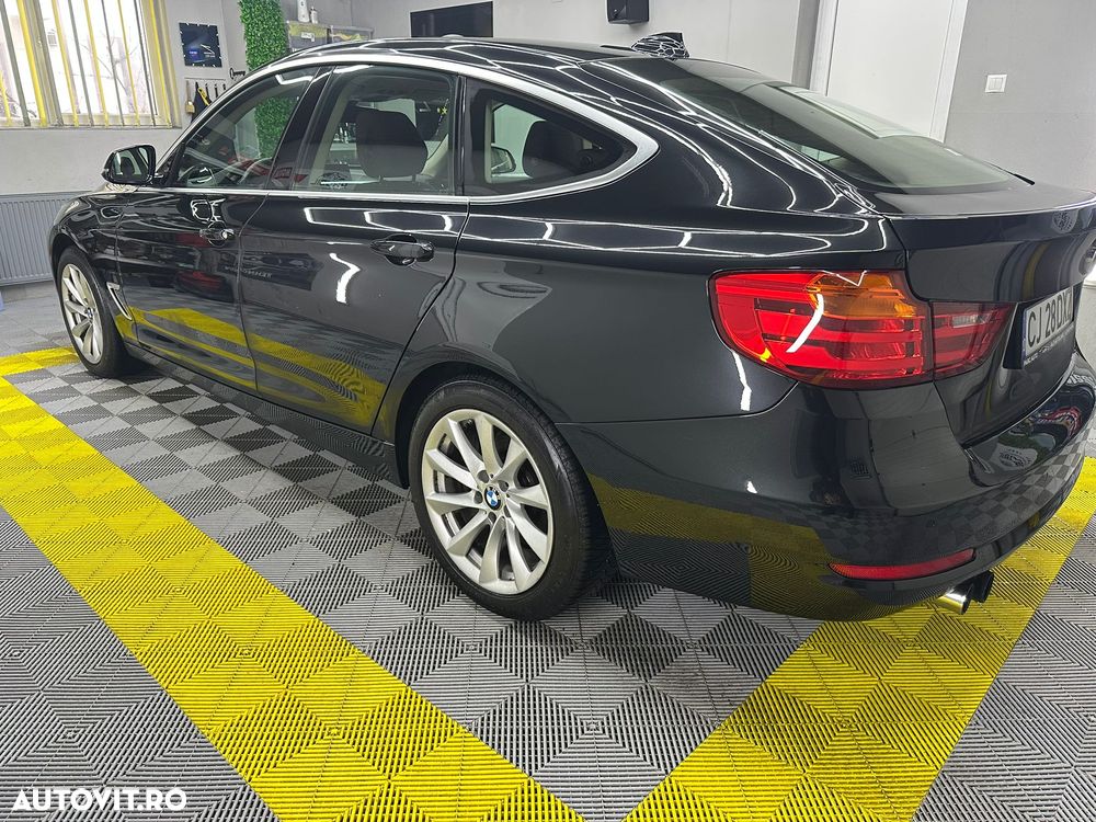 BMW Seria 3 320d xDrive - 5
