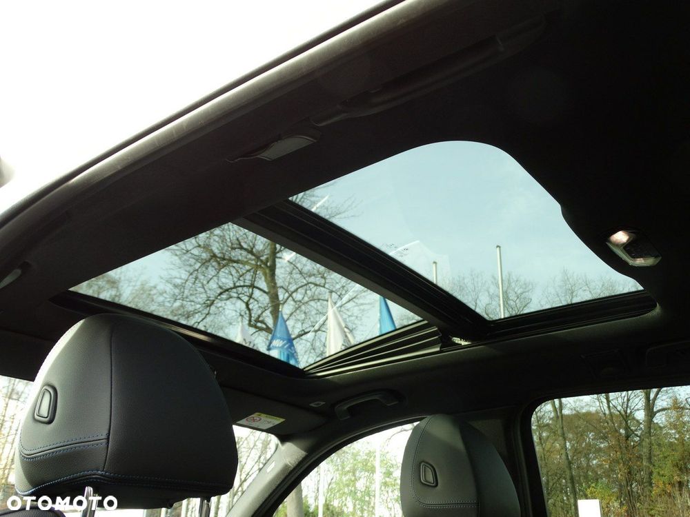 BMW Seria 3 330e - 16