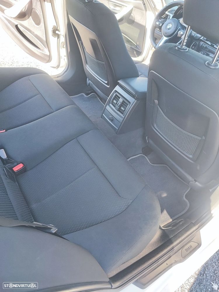 BMW 318 Gran Turismo d Luxury Line - 8