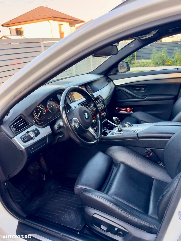 BMW Seria 5 520d AT - 11