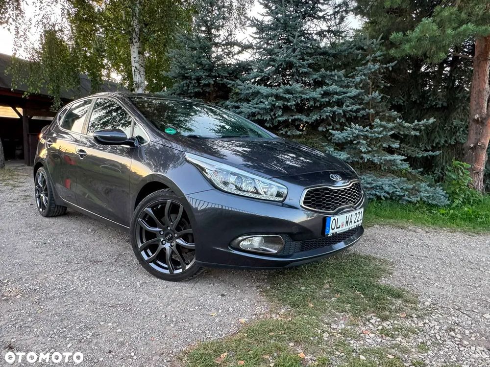 Kia Ceed 1.4 CVVT Fifa World Cup Edition - 1