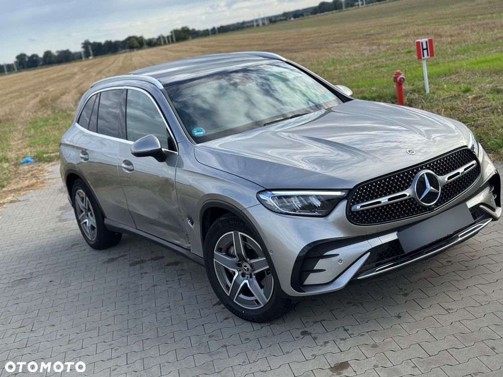 Mercedes-Benz GLC 300 4Matic 9G-TRONIC AMG Line Plus - 8