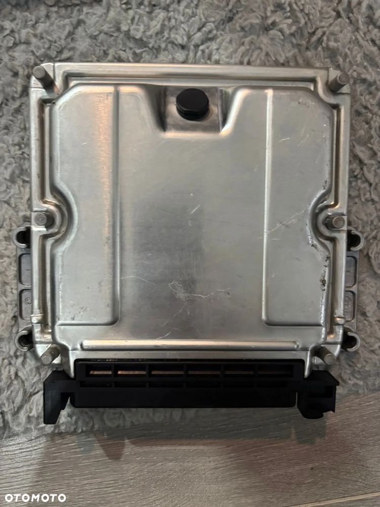 Citroen C% 2.2 sterownik silnika - 2