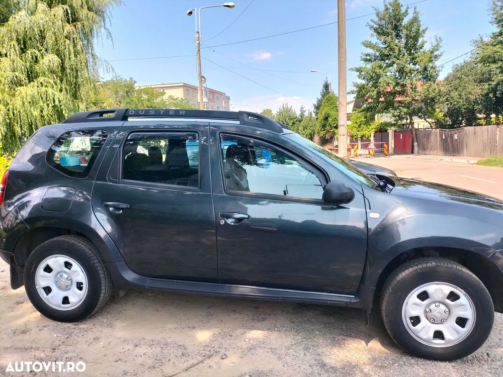 Dacia Duster 1.6 4x2 Laureate - 1