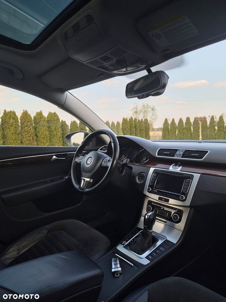 Volkswagen Passat 2.0 TDI DSG BlueMotion Technology Highline - 27