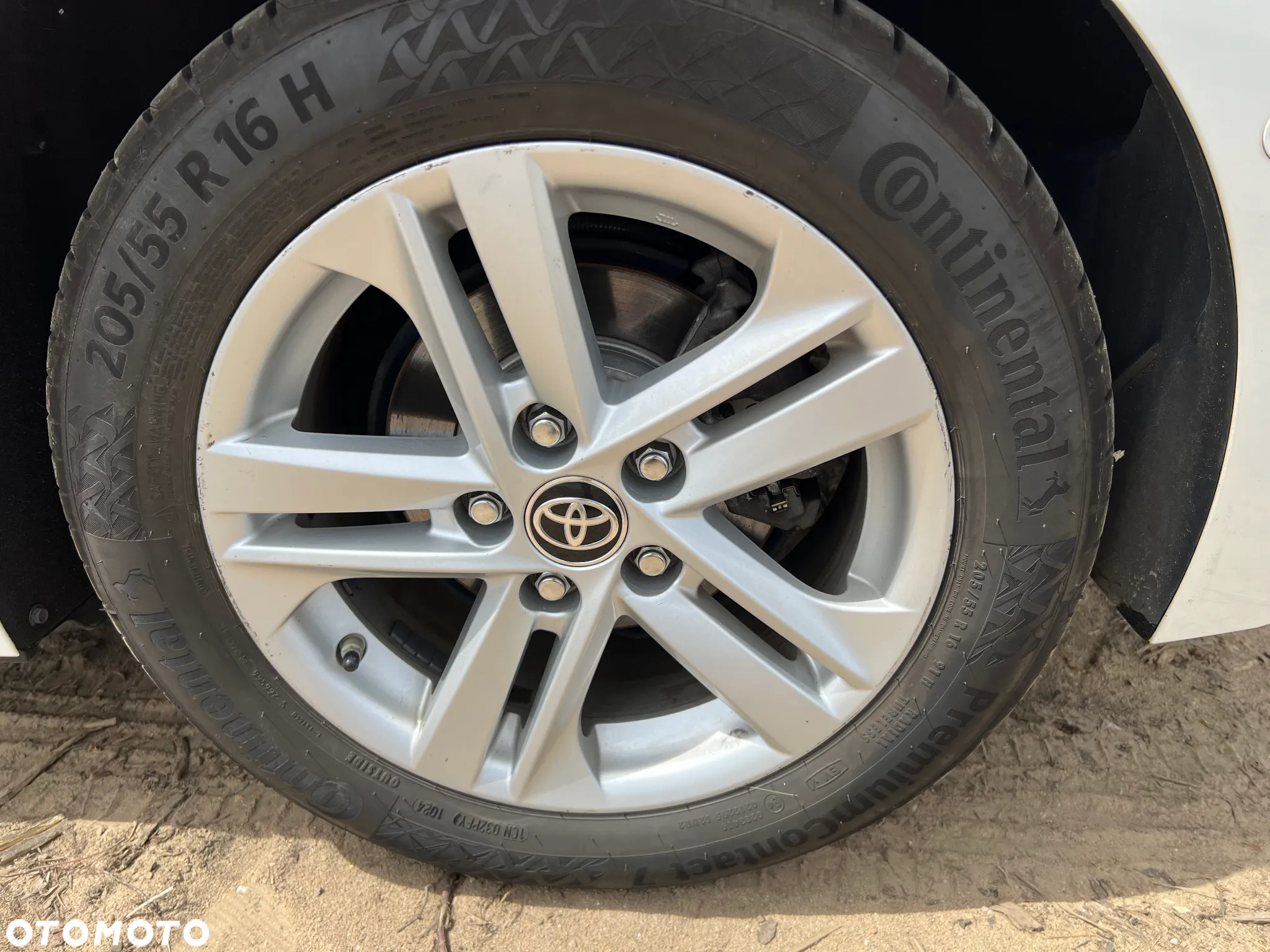 Toyota Corolla 1.8 Hybrid Active - 17