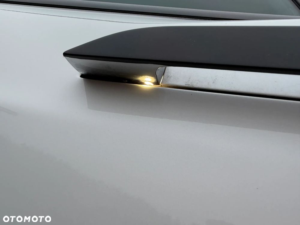 Tesla Model S 85D Allradantrieb - 23